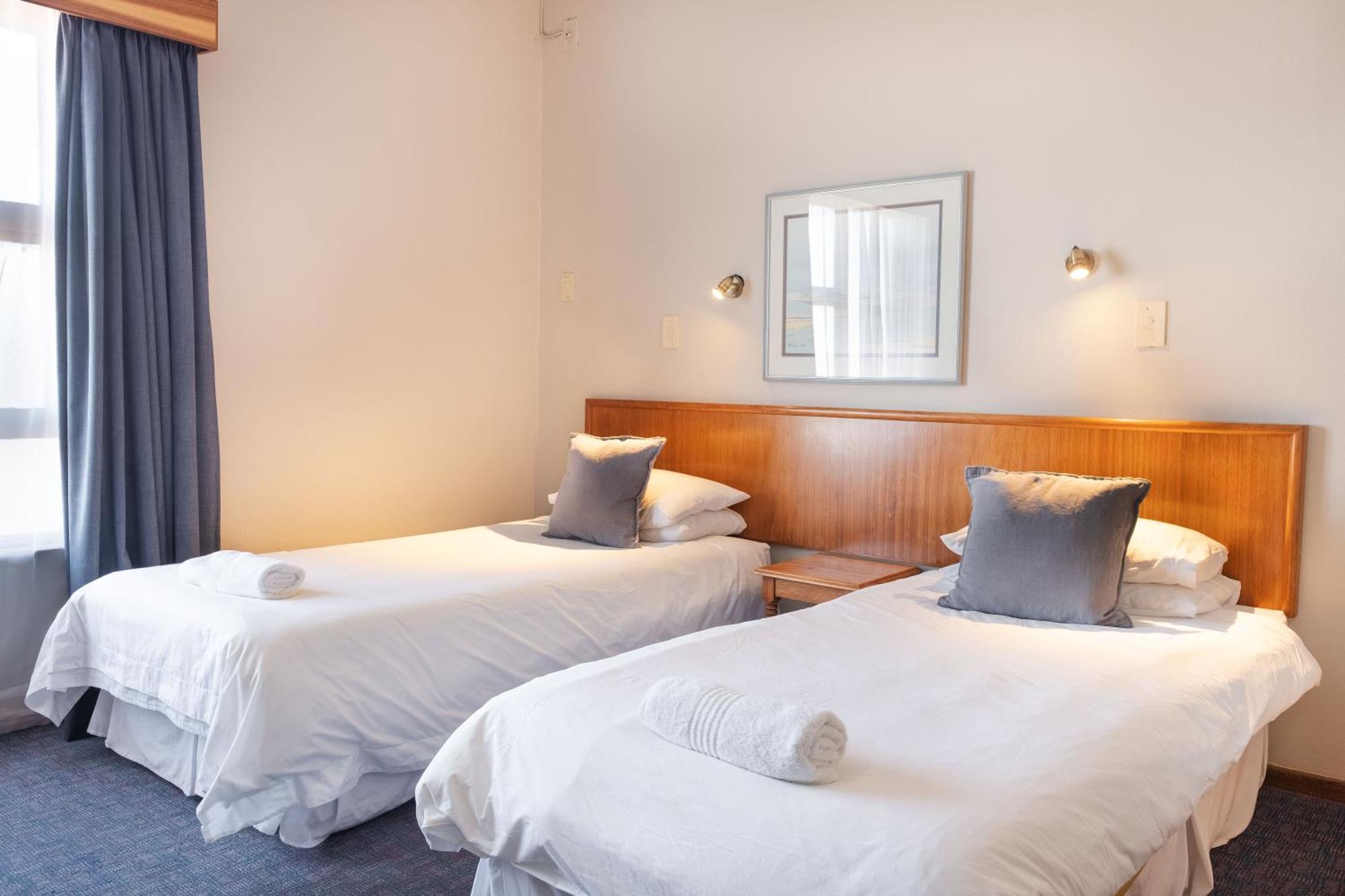 Karoo Country Inn Middelburg  Ngoại thất bức ảnh