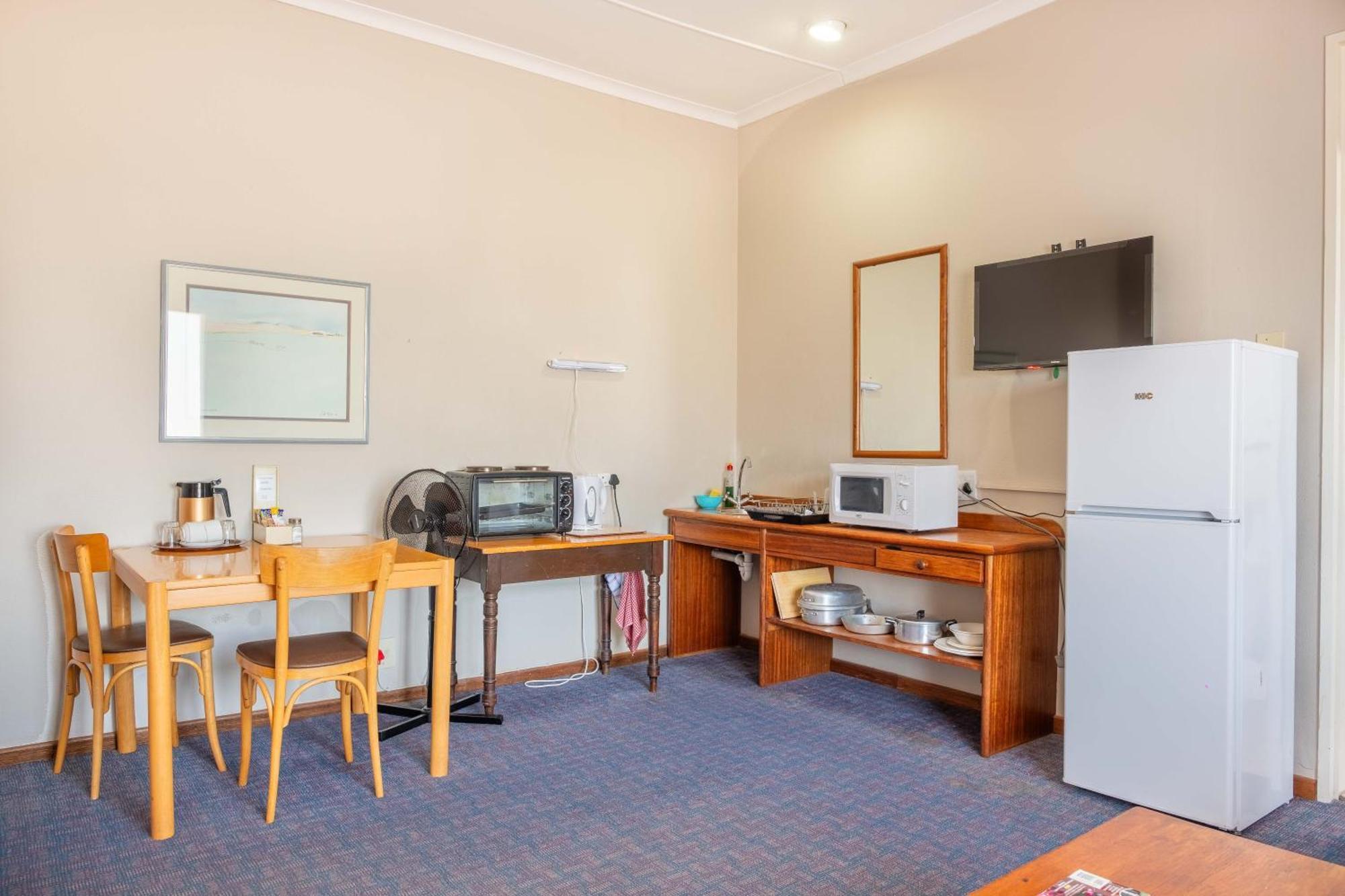 Karoo Country Inn Middelburg  Ngoại thất bức ảnh
