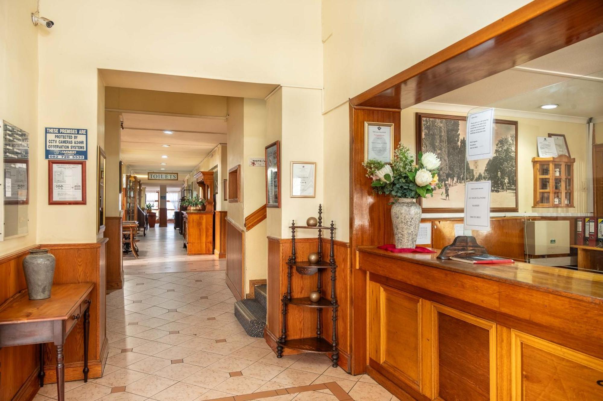 Karoo Country Inn Middelburg  Ngoại thất bức ảnh