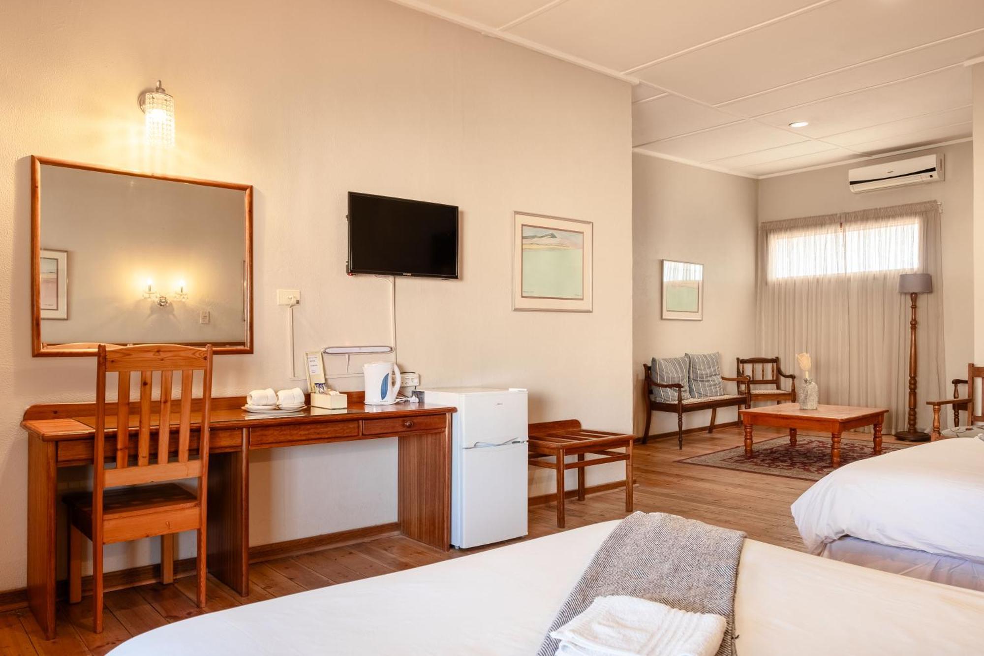 Karoo Country Inn Middelburg  Ngoại thất bức ảnh
