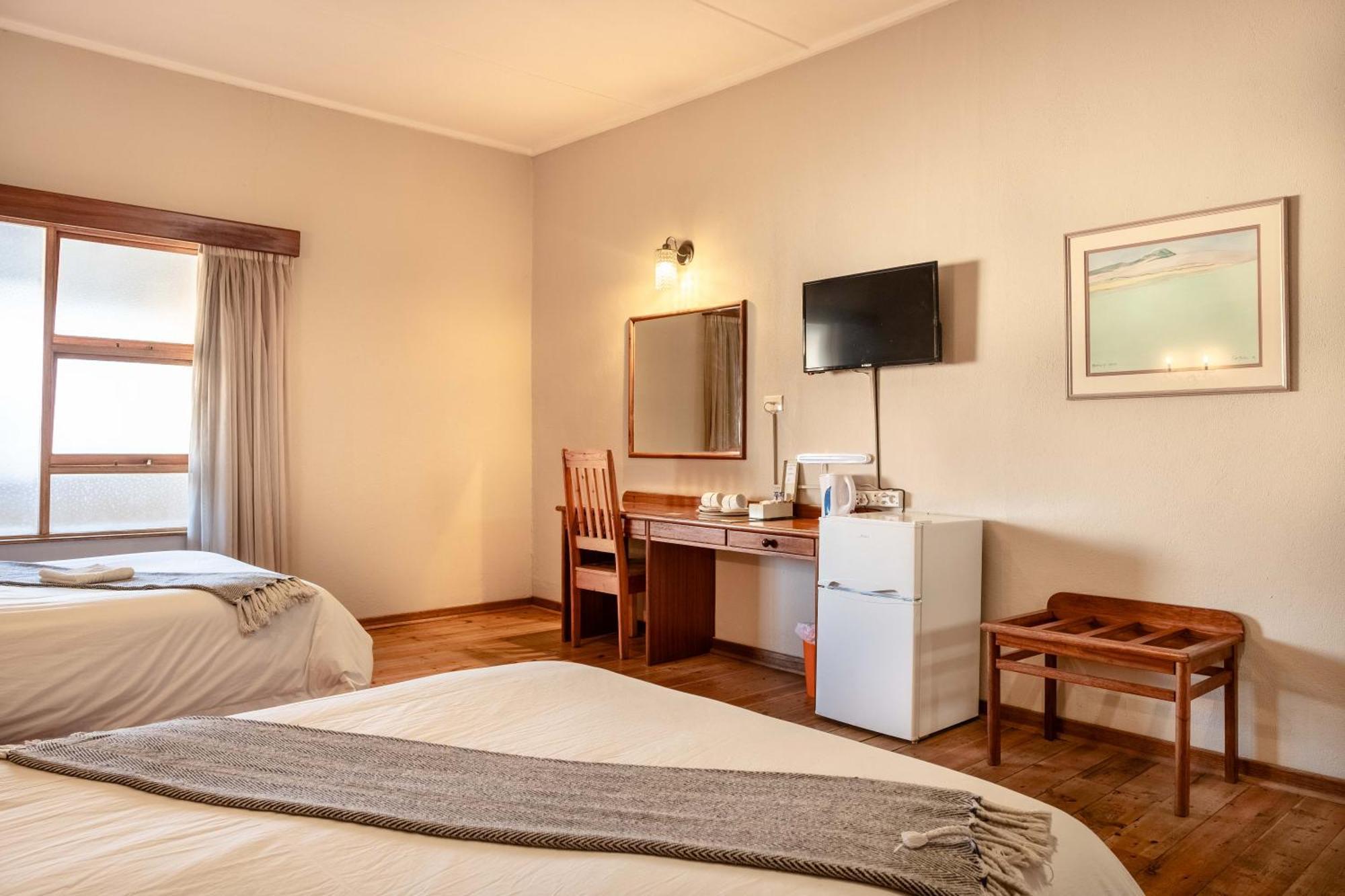 Karoo Country Inn Middelburg  Ngoại thất bức ảnh