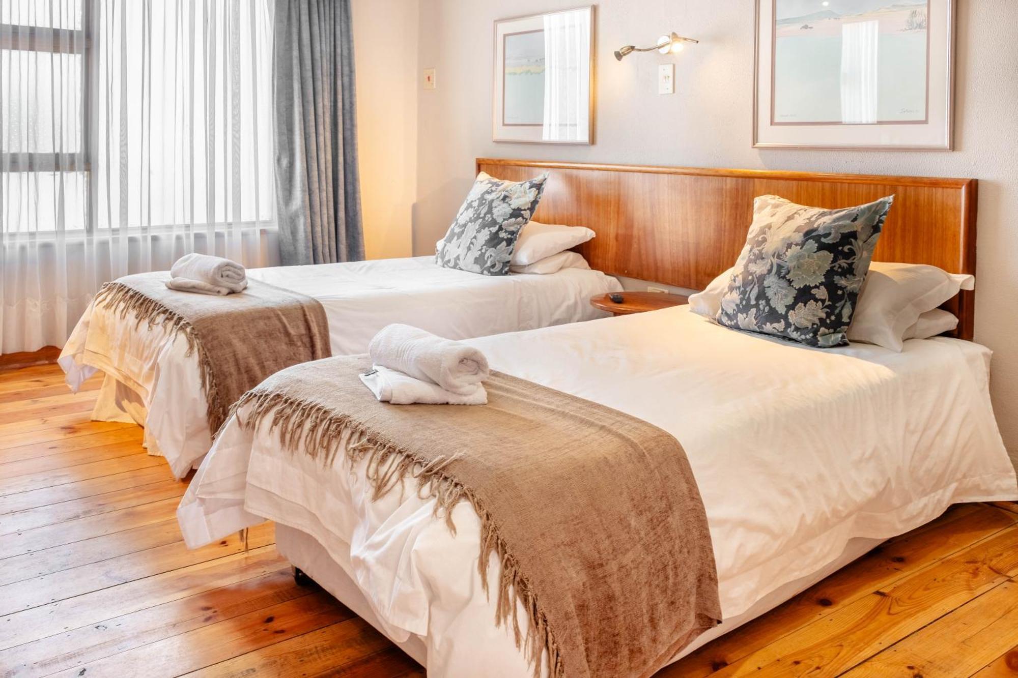 Karoo Country Inn Middelburg  Ngoại thất bức ảnh