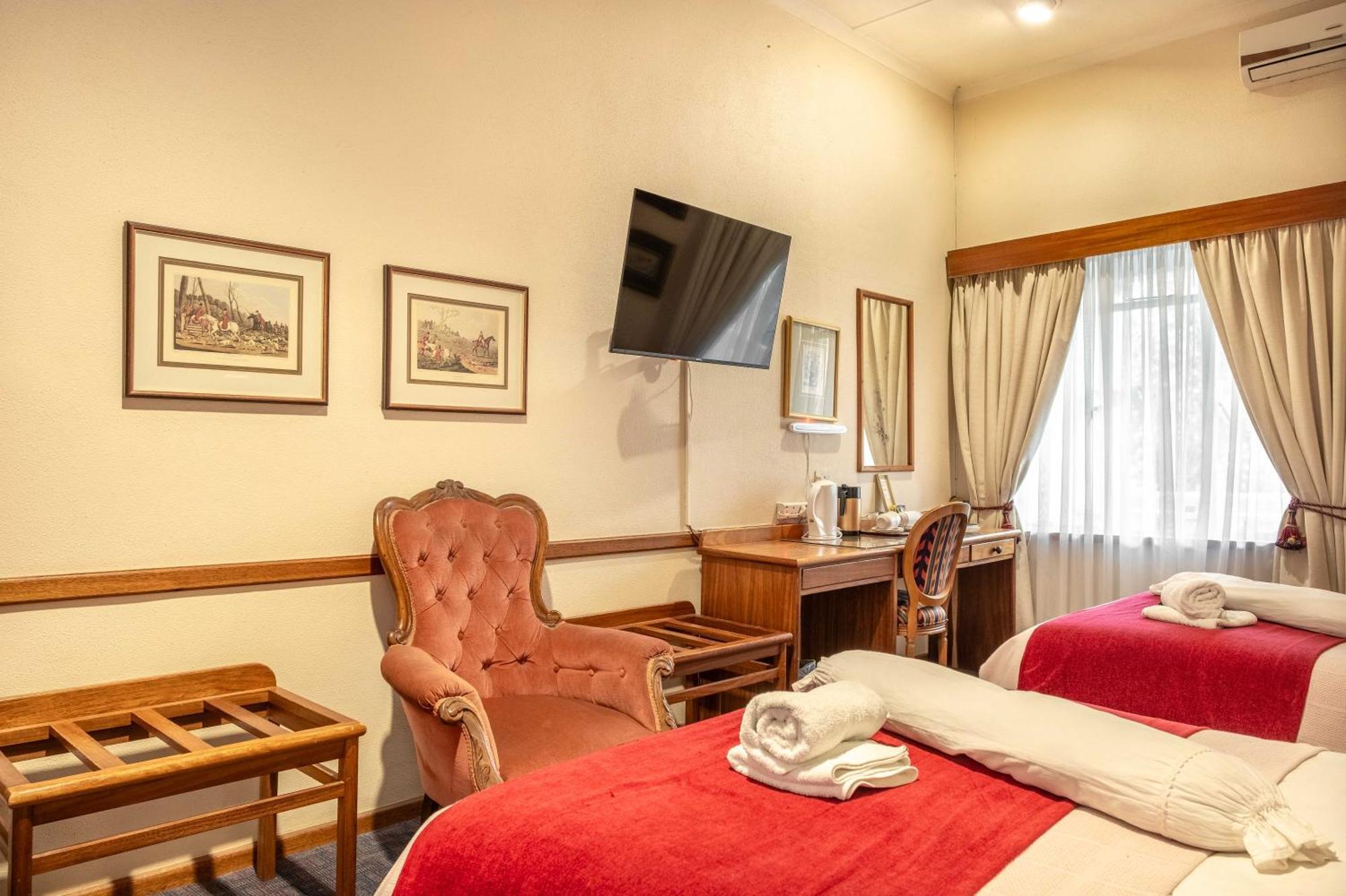 Karoo Country Inn Middelburg  Ngoại thất bức ảnh